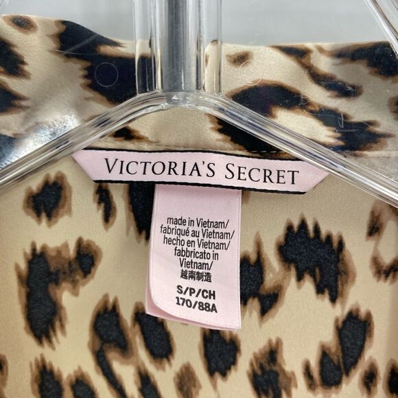 Victoria's Secret Womens Leopard Print Notched Satin Button-Up Pajama Top Small - Picture 3 of 4
